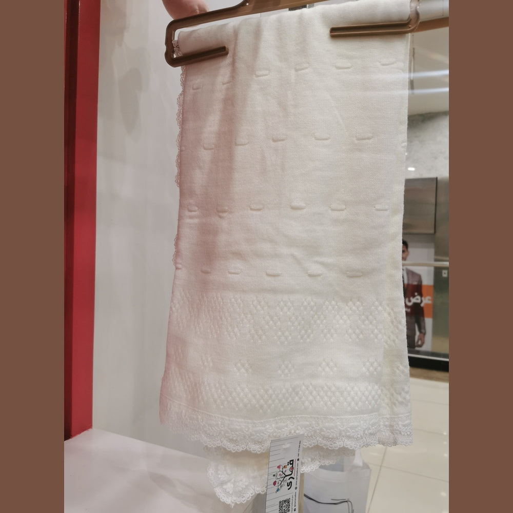 شال مواليد صوف تركي مع دانتيل🤍