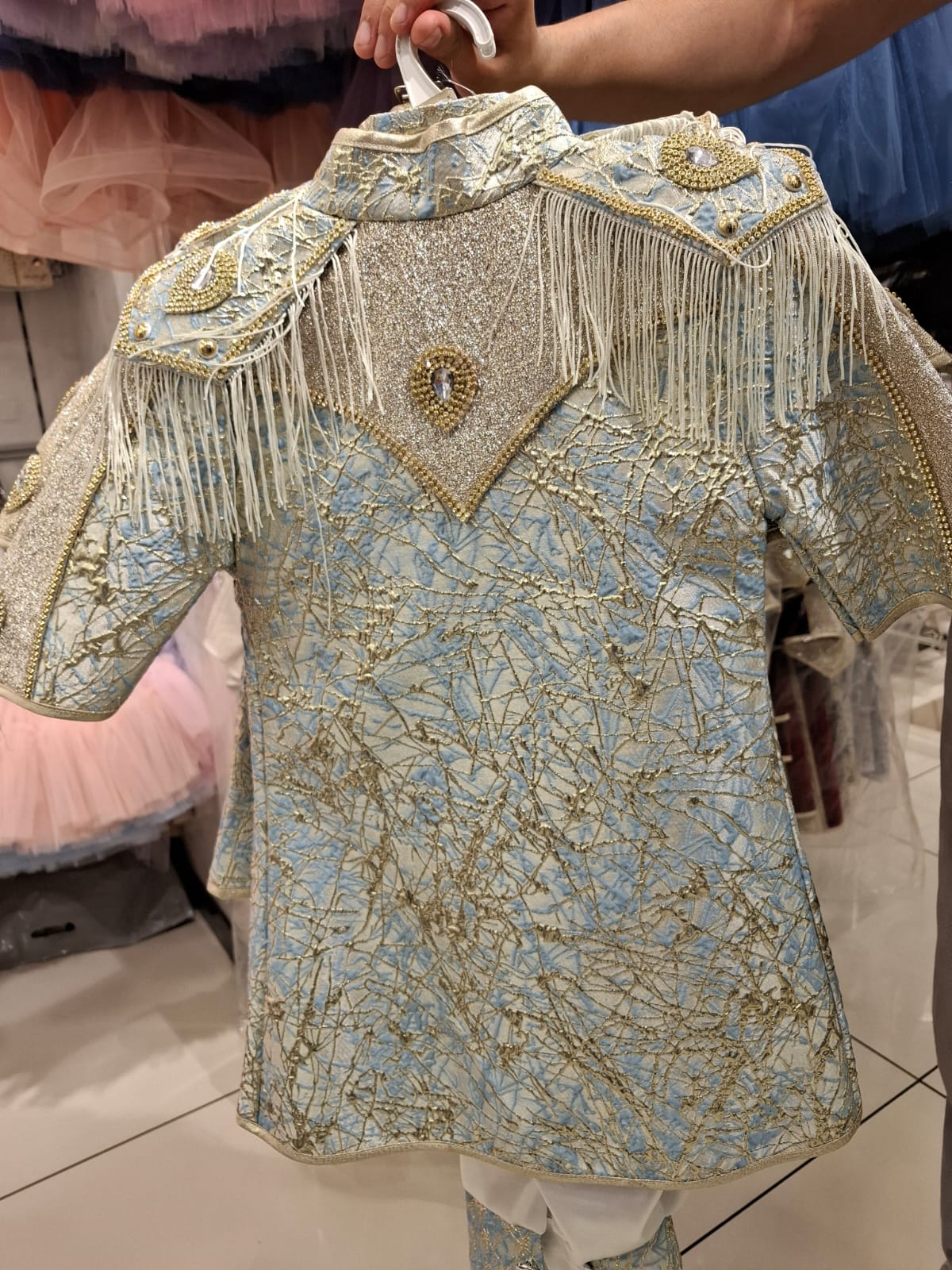 افخم وارقى الطقومات العثمانية للامراء الصغار