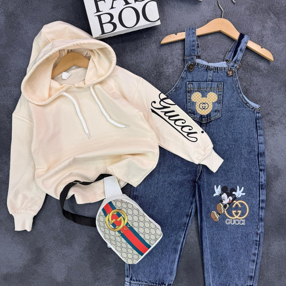 شيالات ولادي جينز مع بلوفر وشنطة GUCCI